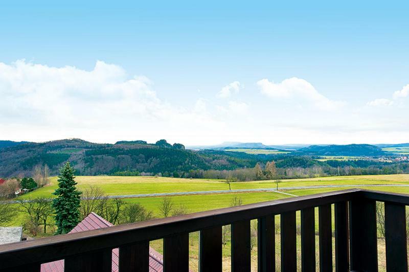 Panorama-Apartments Weinberghaus Mittelndorf Extérieur photo